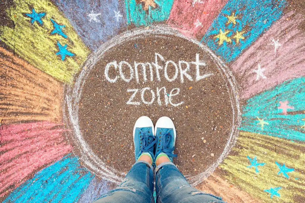 croyances limitantes,zone de confort,peur,doutes,oser,sortir zone de confort,changer,évoluer,sophrologie,confiance en soi,amour de soi,apprentissage,evolution,pas à pas,petit pas par petit pas